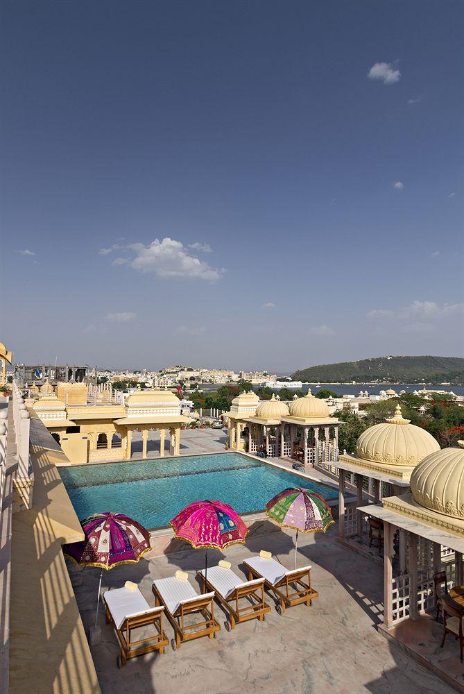 Chunda Palace Hotel Udaipur Exterior photo