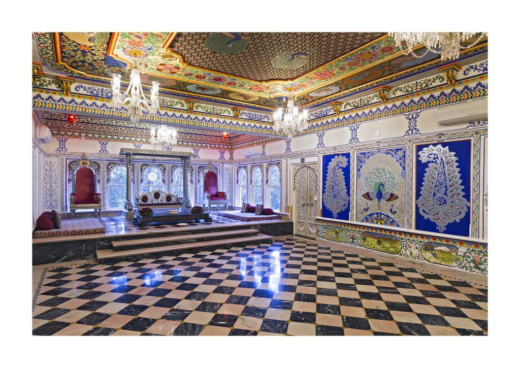 Chunda Palace Hotel Udaipur Exterior photo