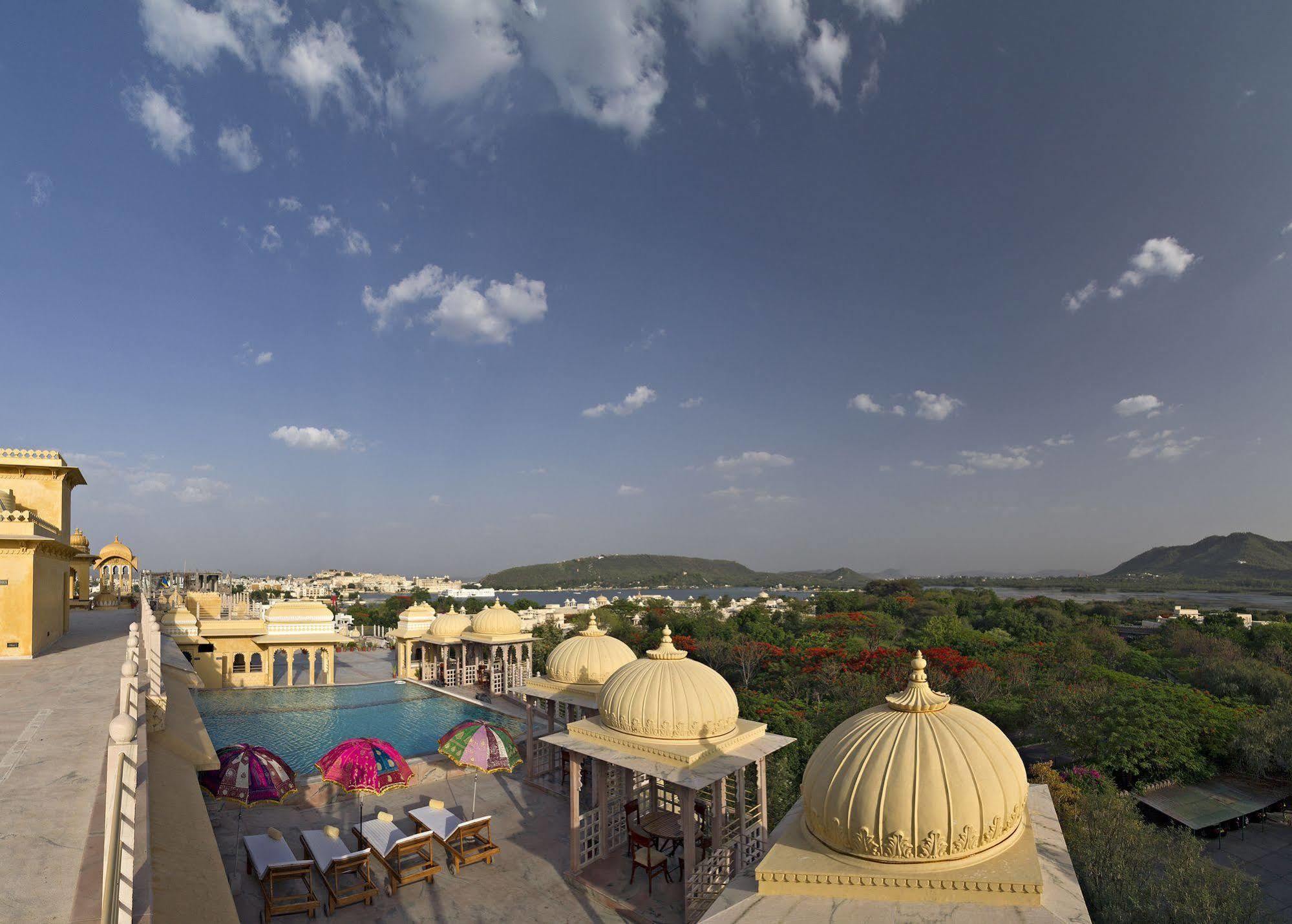 Chunda Palace Hotel Udaipur Exterior photo