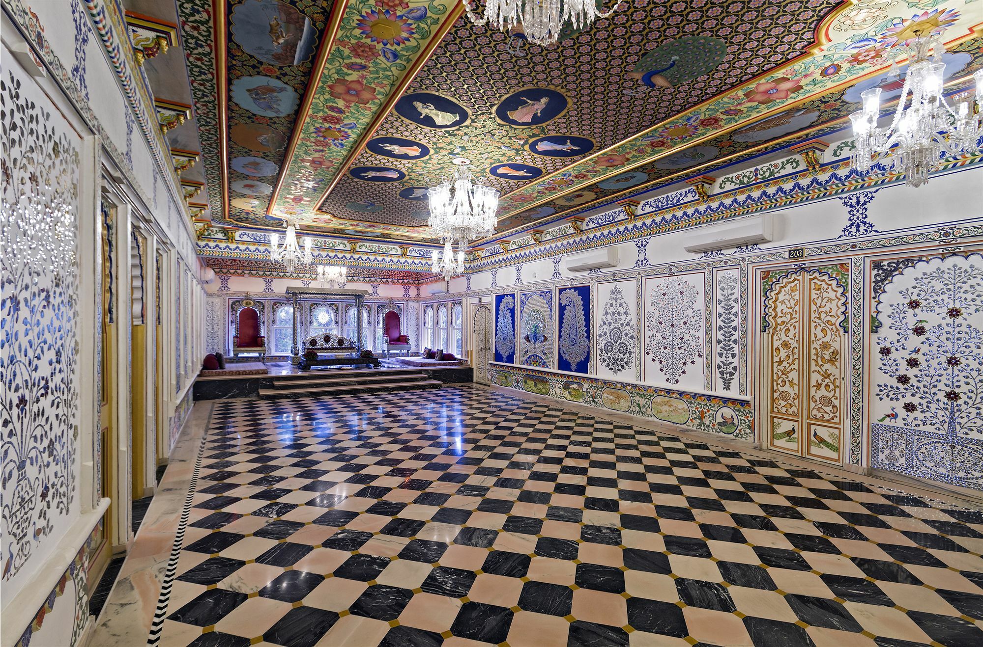 Chunda Palace Hotel Udaipur Exterior photo